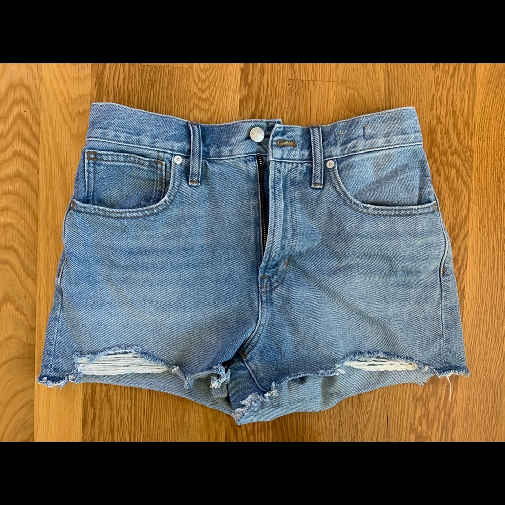 Madewell Perfect Jean Shorts in Hedrick wash